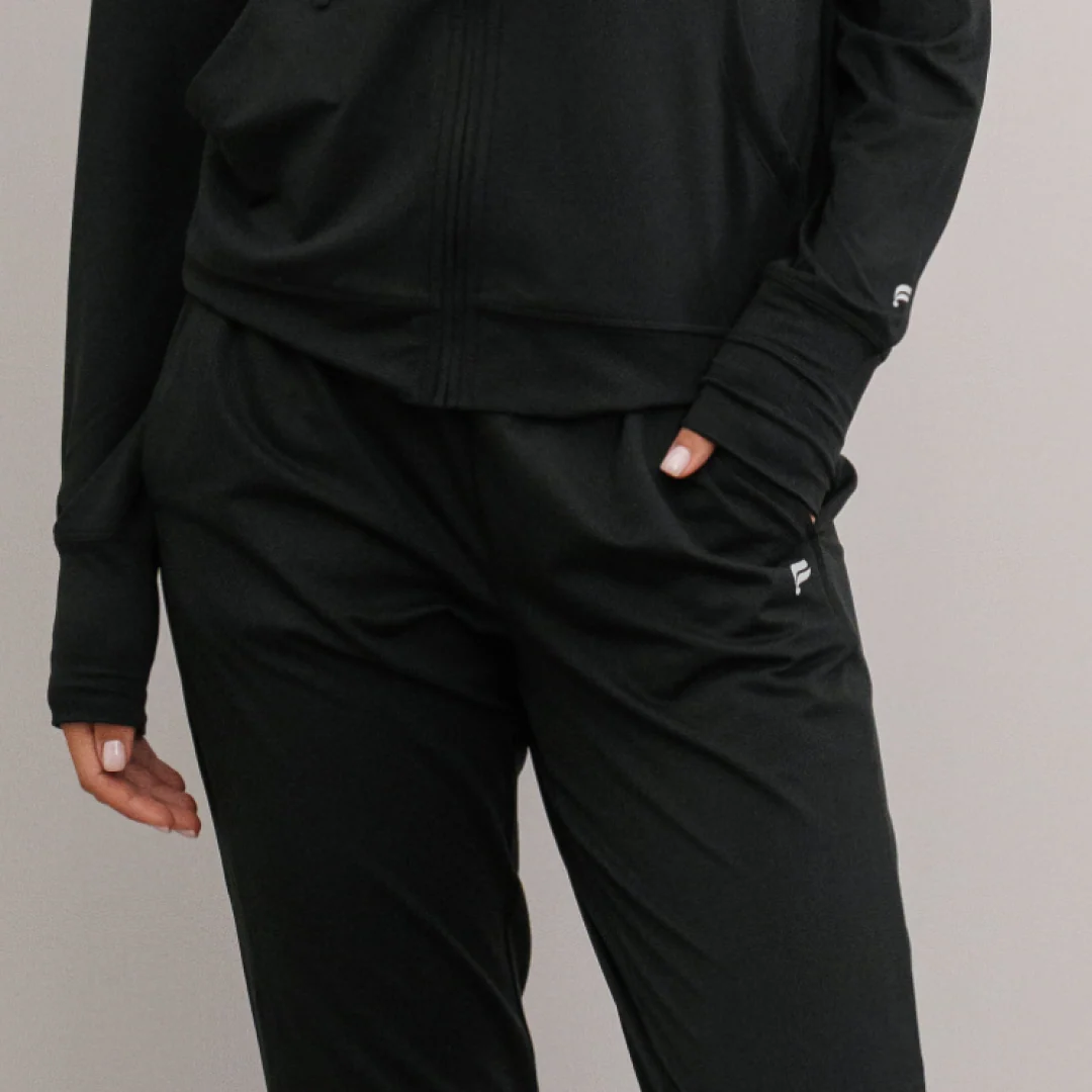 Circadia x Fabletics Women's Cloud Jersey Jogger - Image 4